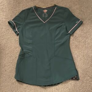 Dickies scrip top retro 
Matching pants on sale as well